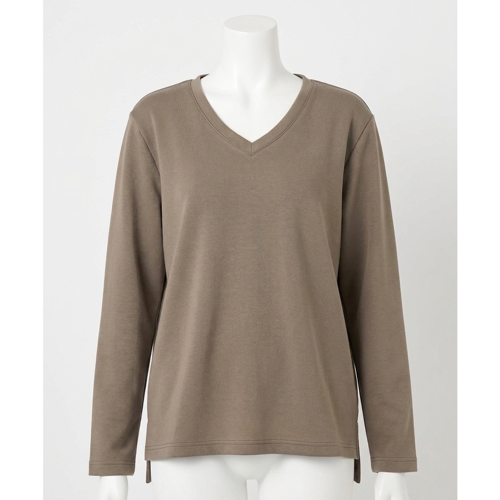 NEW FRENCH KYSS solid v-neck top in army